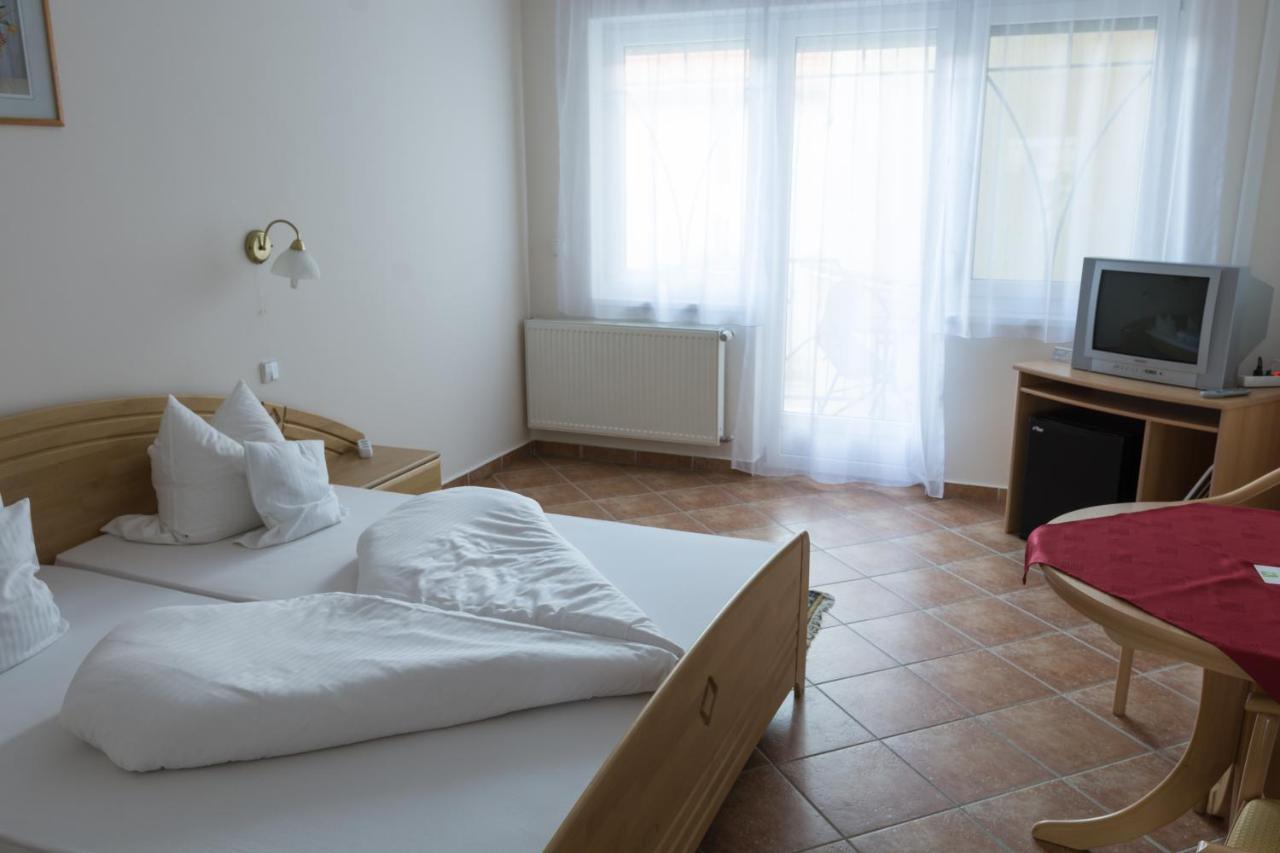 Hotel Harka Harkány Eksteriør billede